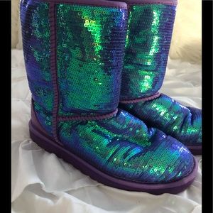Iridescent Women UGGs size 9